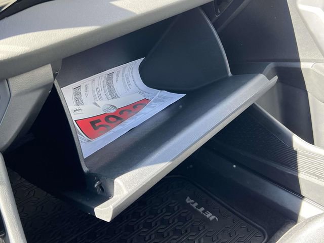 Used 2025 Volkswagen Jetta S image 30