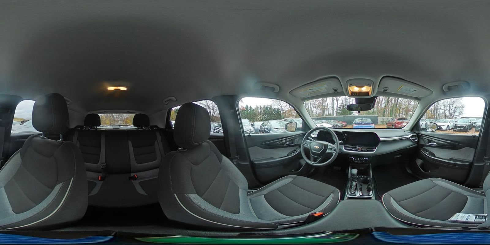 Used 2025 Chevrolet TrailBlazer LT w/ Driver Confidence Package image 40