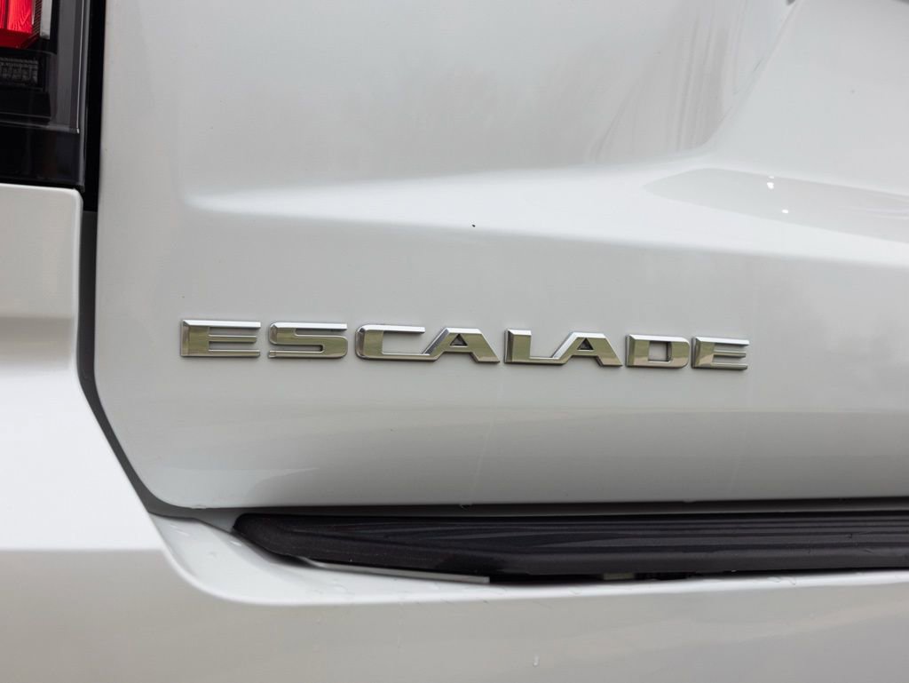 Used 2025 Cadillac Escalade Premium Luxury w/ Touring Package image 60