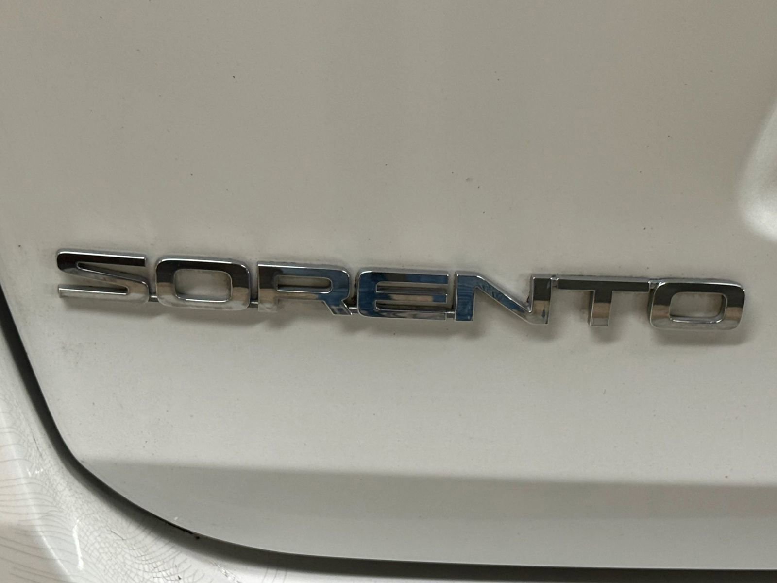 Used 2019 Kia Sorento LX w/ LX Convenience Package image 13