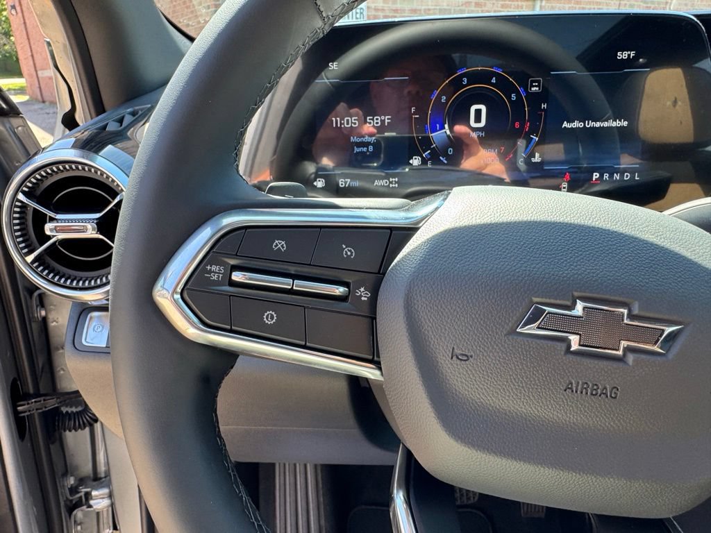 New 2026 Chevrolet Equinox ACTIV w/ Convenience Package III AWD/4WD image 20