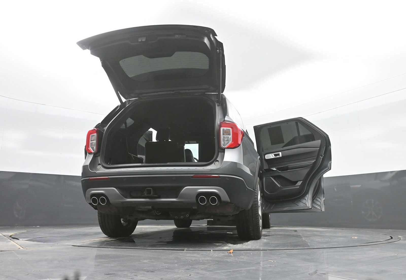 Used 2021 Ford Explorer Platinum w/ Equipment Group 601A image 41