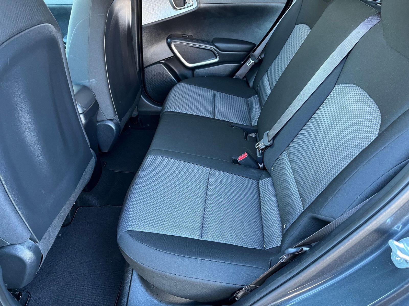 Used 2025 Kia Soul LX w/ LX Technology Package image 22