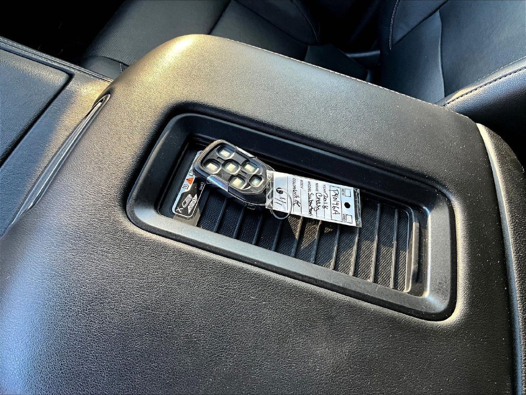 Used 2018 Chevrolet Suburban Premier AWD/4WD image 38