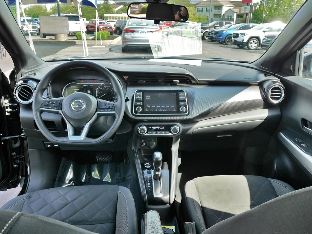 Used 2020 Nissan Kicks SV FWD image 18
