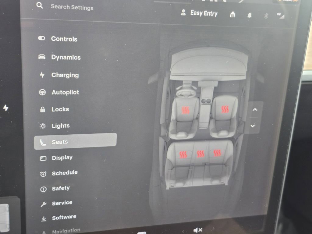 Used 2018 Tesla Model 3 Long Range image 11
