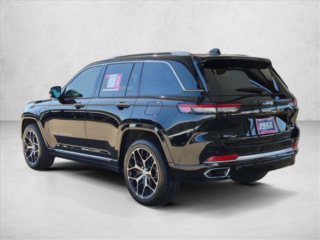 Used 2022 Jeep Grand Cherokee Summit AWD/4WD image 6