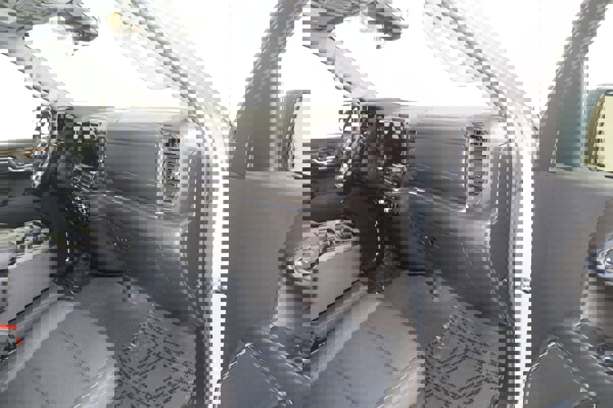 Used 2024 GMC Sierra 1500 Elevation image 42