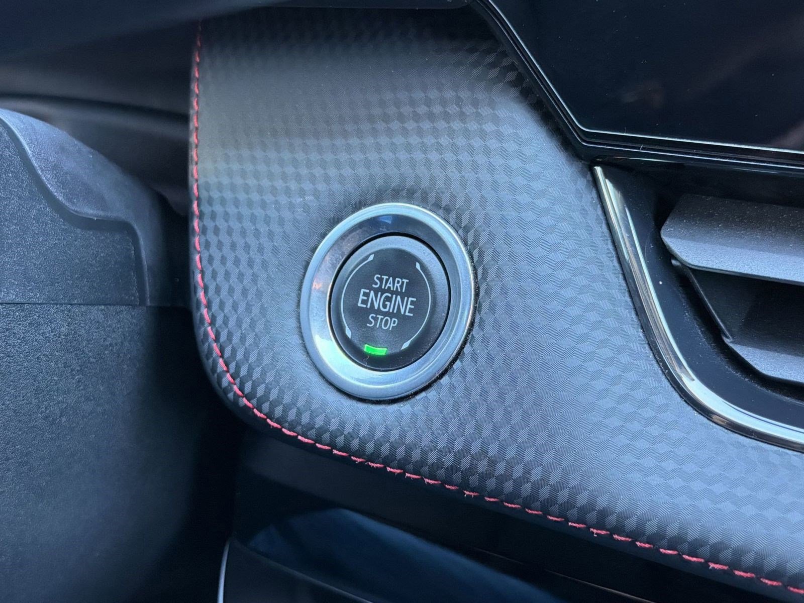 Used 2025 Chevrolet Equinox RS w/ Safety and Technology Package image 23