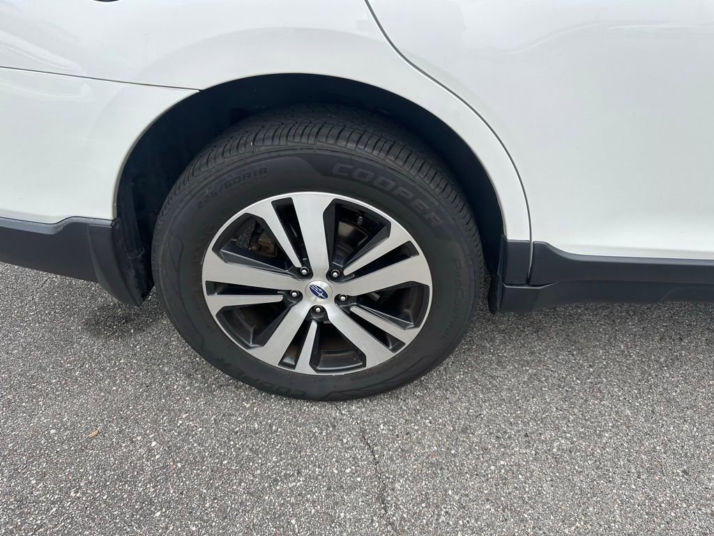 Used 2019 Subaru Outback 3.6R Limited w/ Popular Package #2 image 5