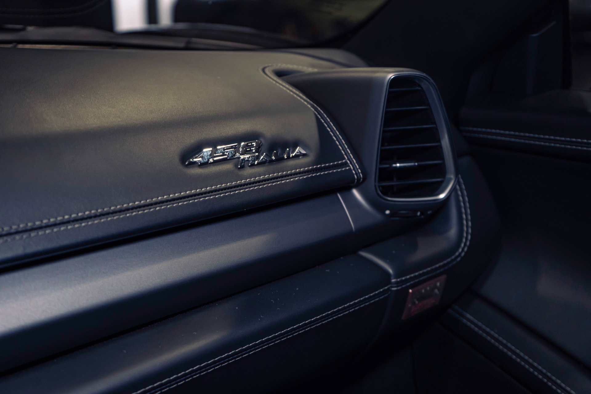 Used 2012 Ferrari 458 Italia Coupe image 15