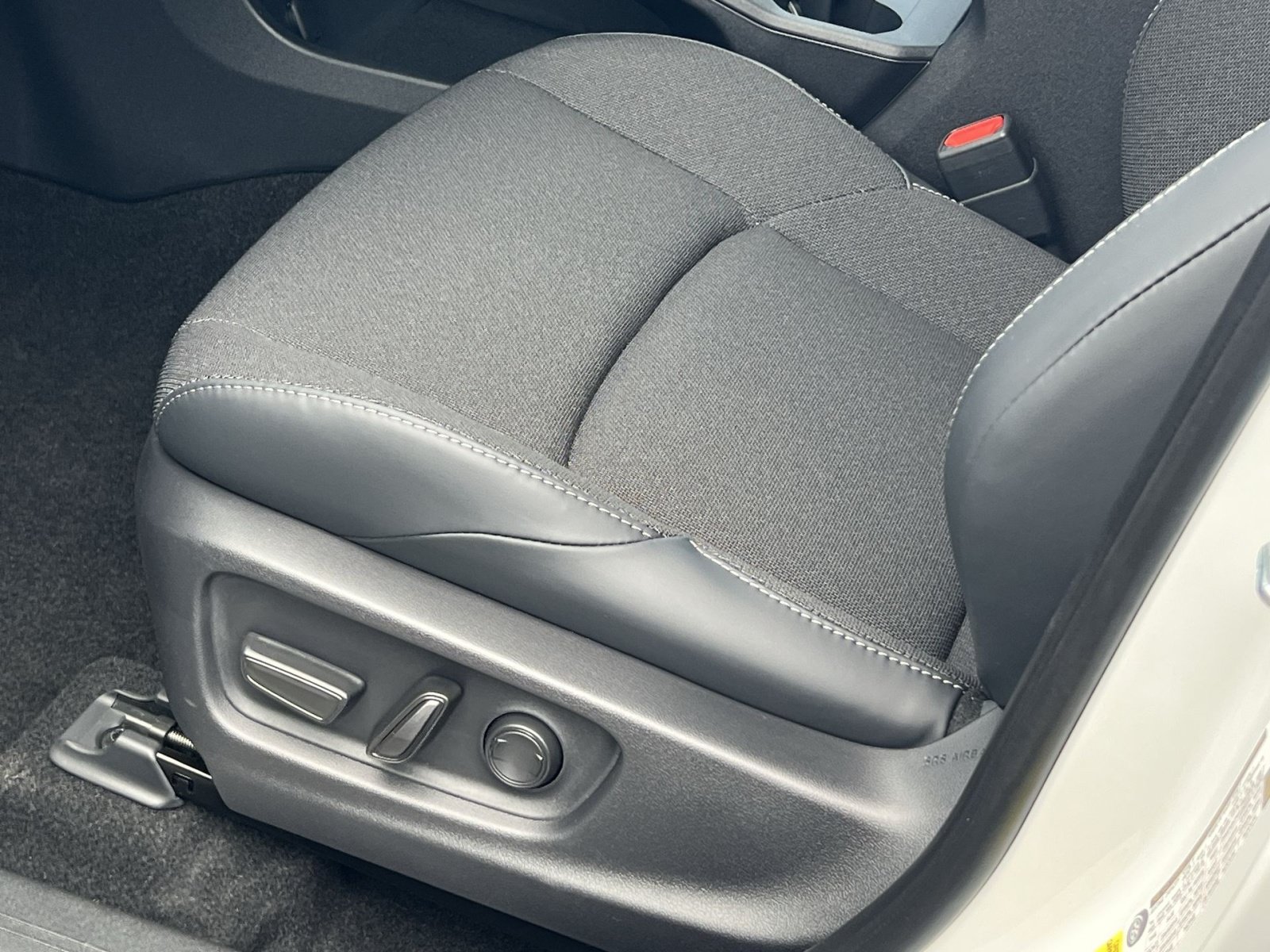 New 2026 Toyota C-HR AWD/4WD image 8