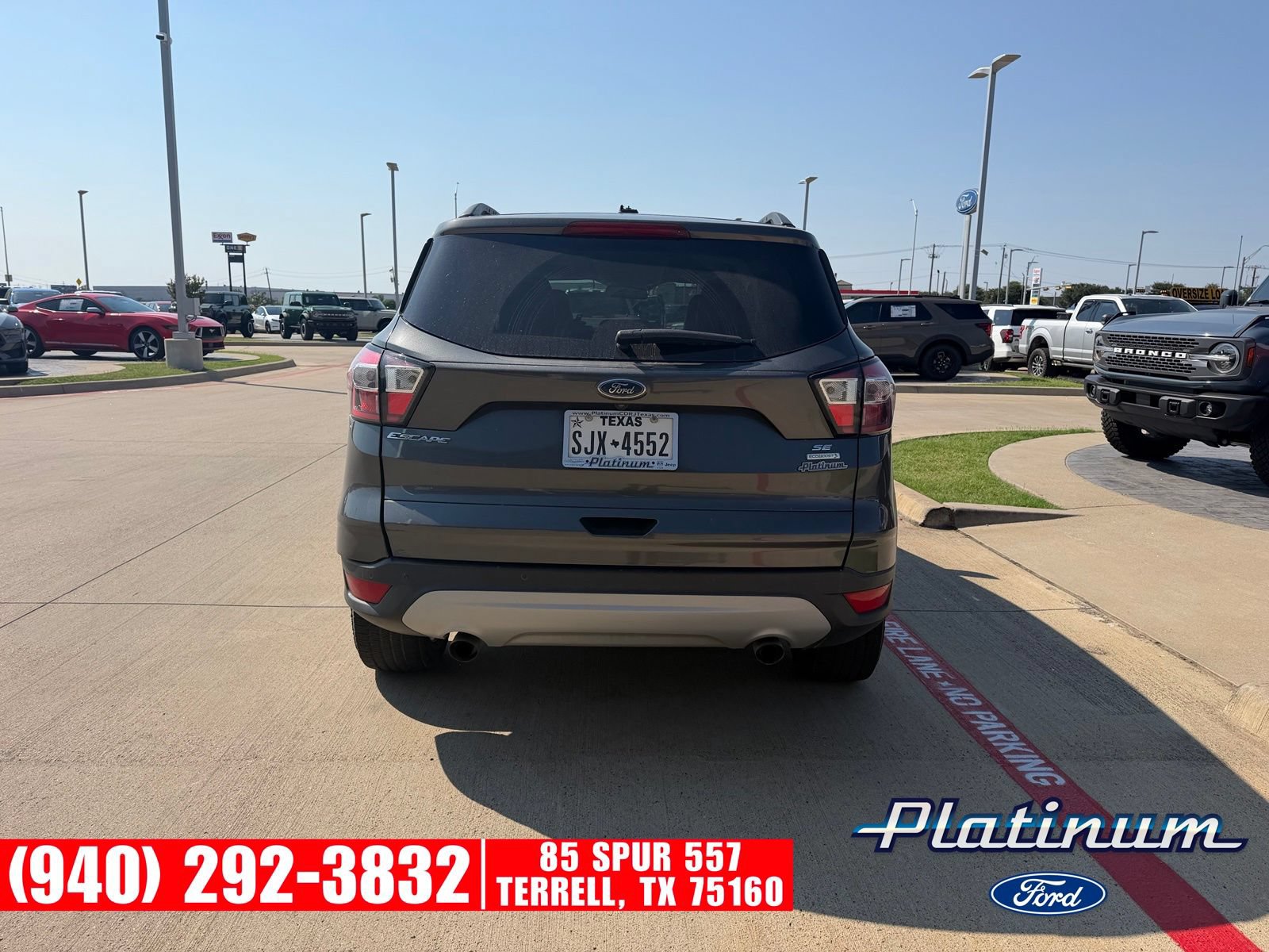 Used 2017 Ford Escape SE w/ SE Leather Comfort Package FWD image 12