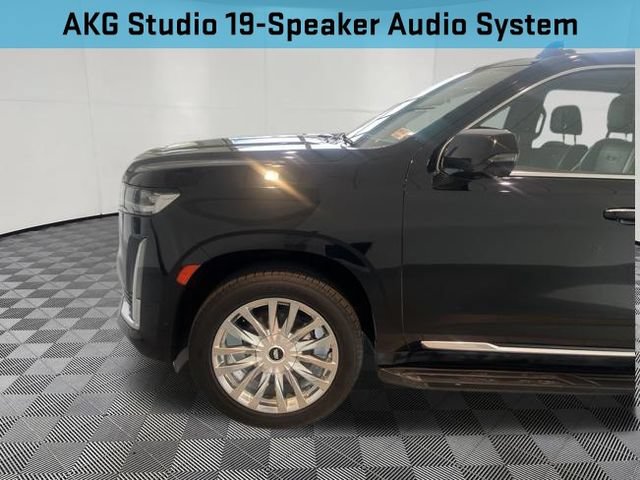 Used 2023 Cadillac Escalade Premium Luxury AWD/4WD image 5