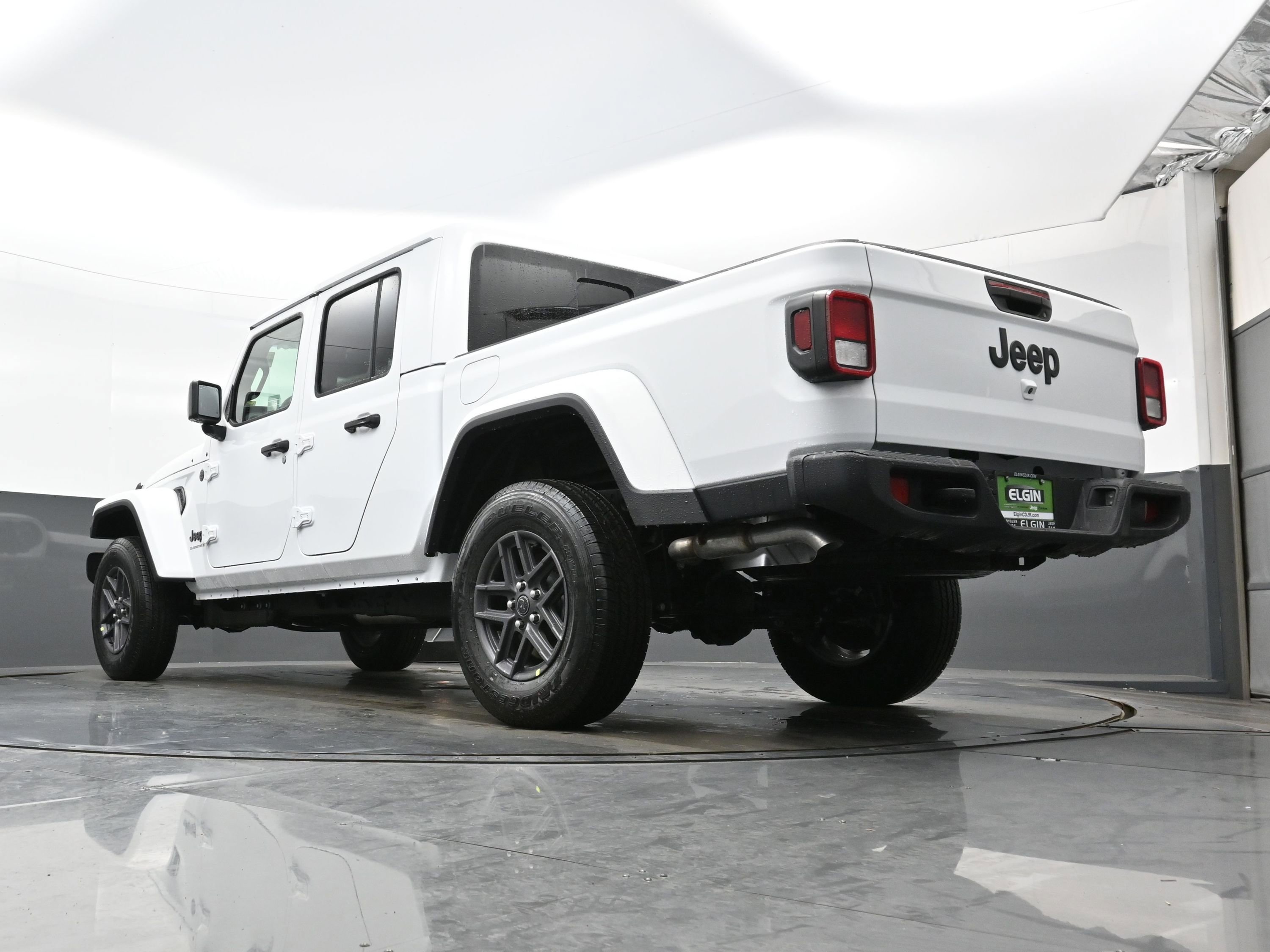 New 2026 Jeep Gladiator Sport image 13