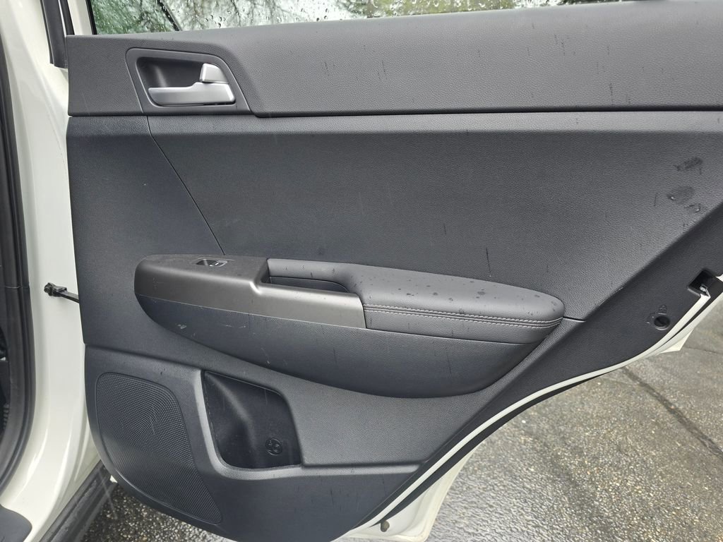 Used 2022 Kia Sportage LX image 19