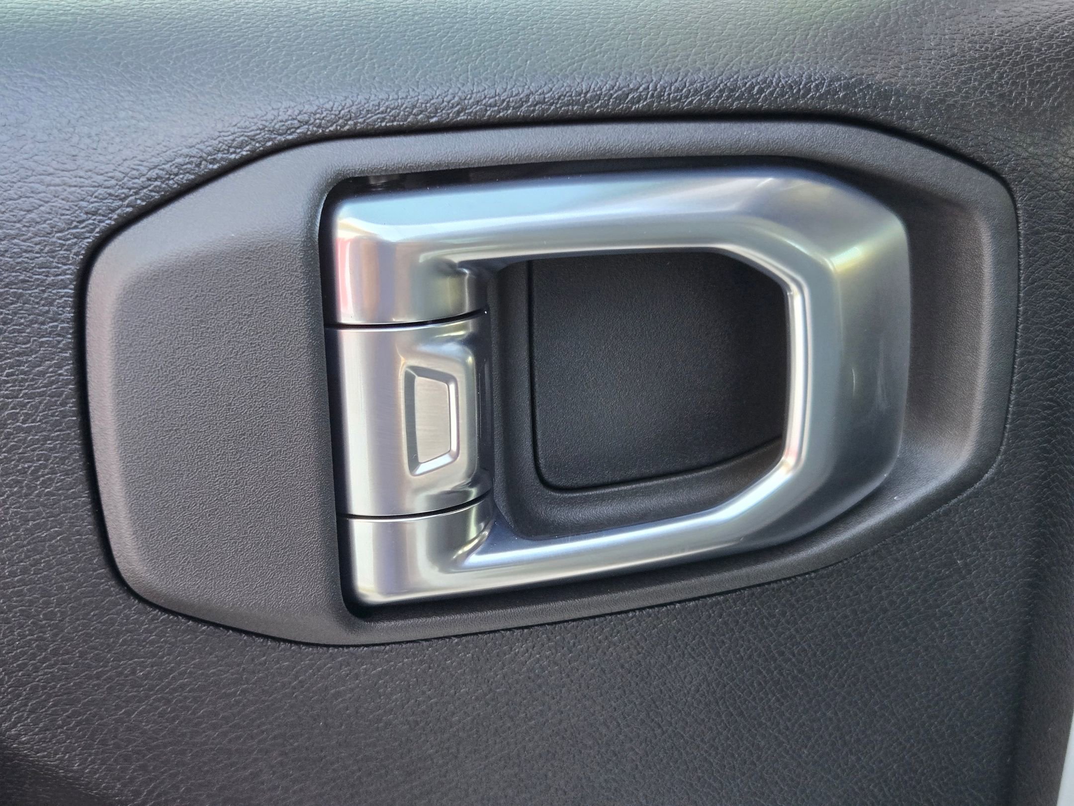 New 2026 Jeep Wrangler Sport S image 25