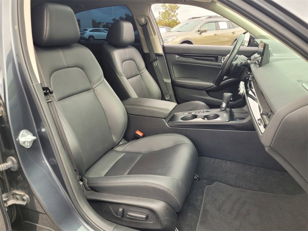 Used 2024 Honda Civic Touring image 13