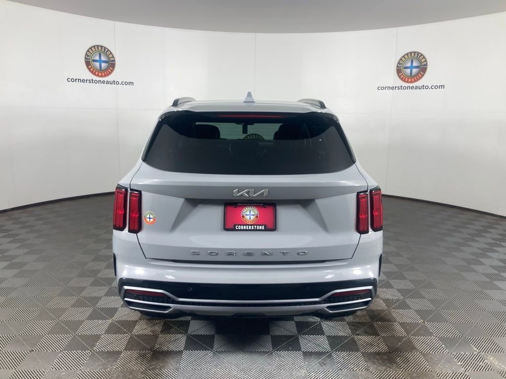 Certified 2022 Kia Sorento SX image 21