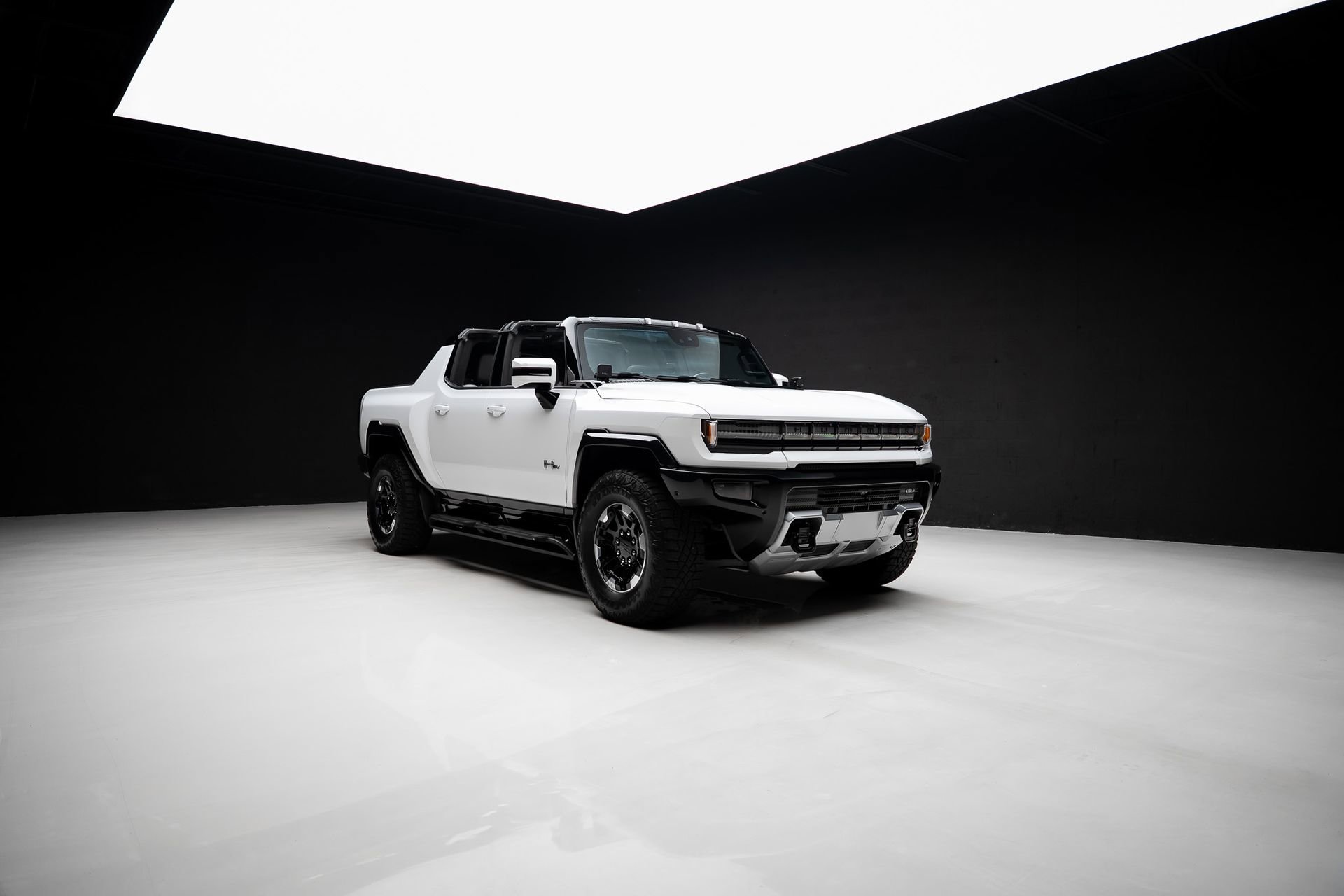Used 2022 GMC Hummer EV Edition 1 w/ LPO, Illumination Package AWD/4WD image 91