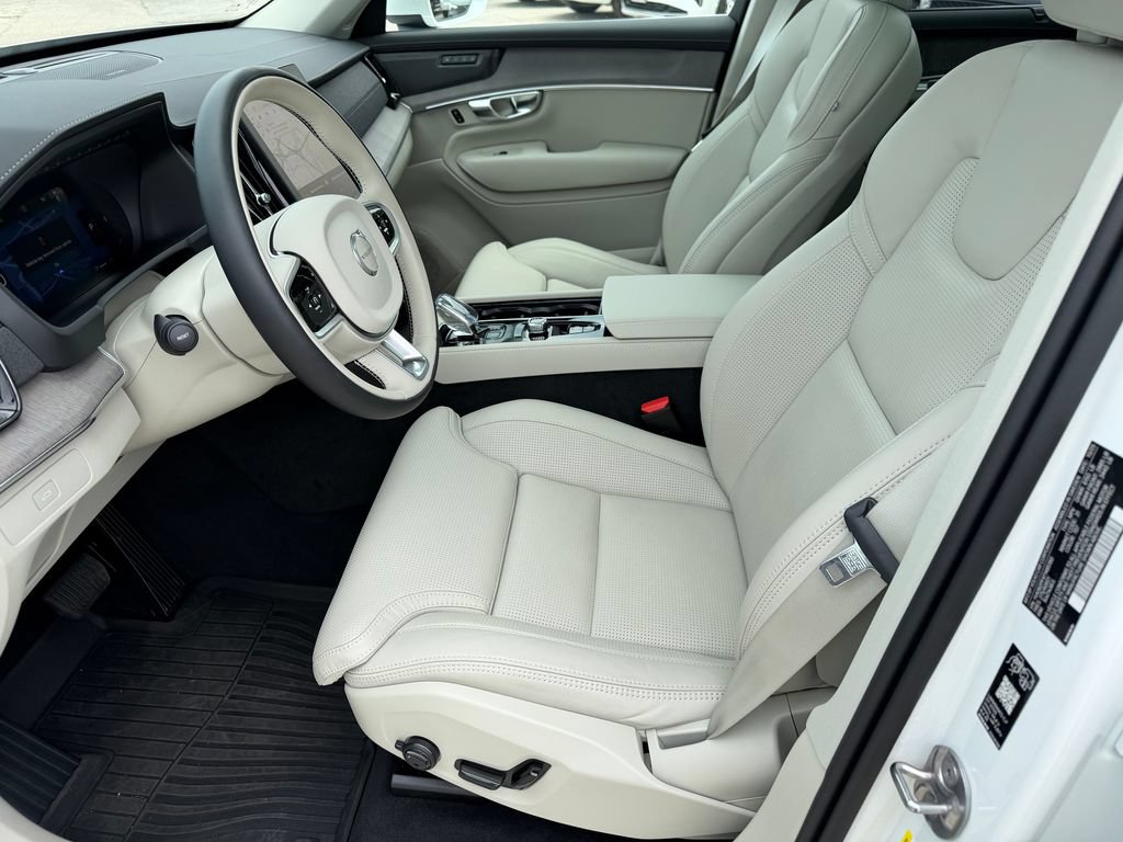 New 2026 Volvo XC90 B6 Ultra w/ Protection Package AWD/4WD image 17