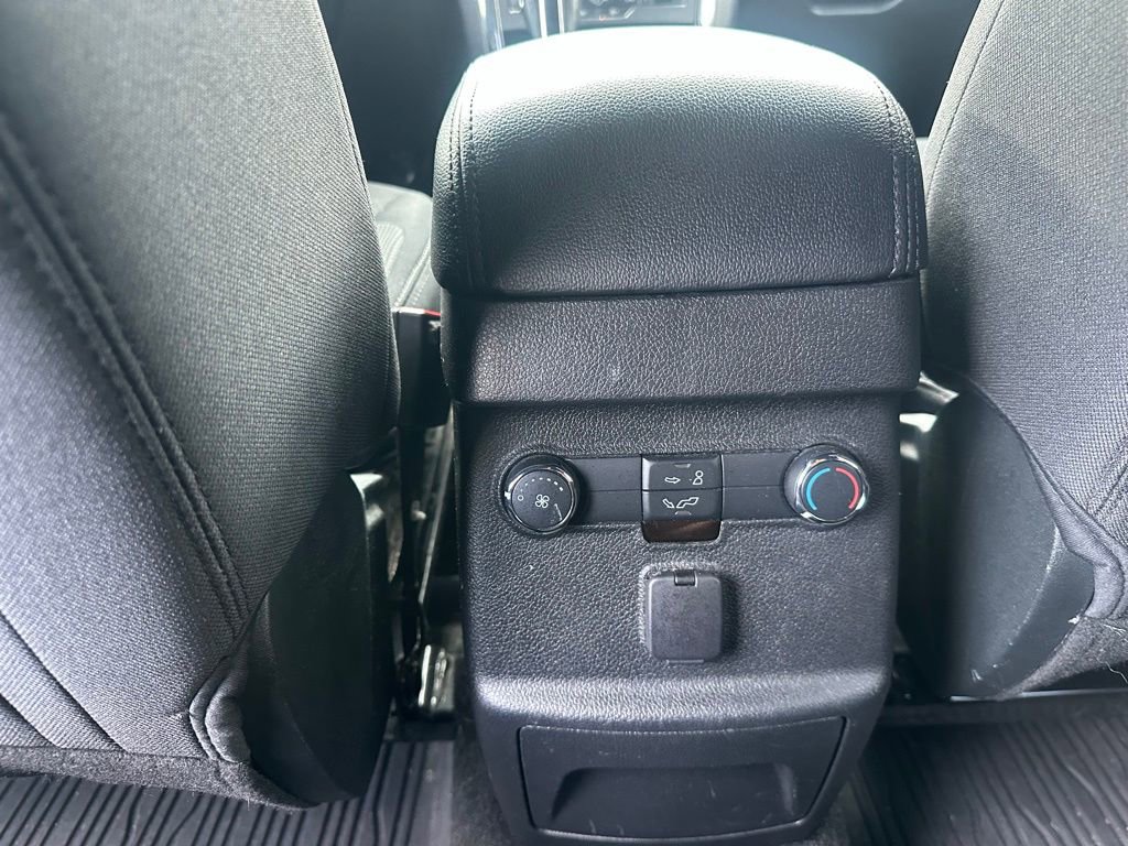 Used 2018 Ford Explorer XLT w/ Equipment Group 201A image 16