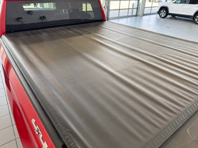 Used 2022 GMC Sierra 1500 Elevation image 37