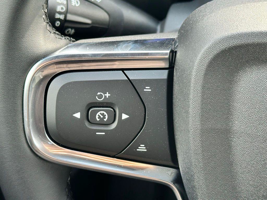 New 2026 Volvo XC40 B5 Ultra w/ Protection Package Premier AWD/4WD image 14