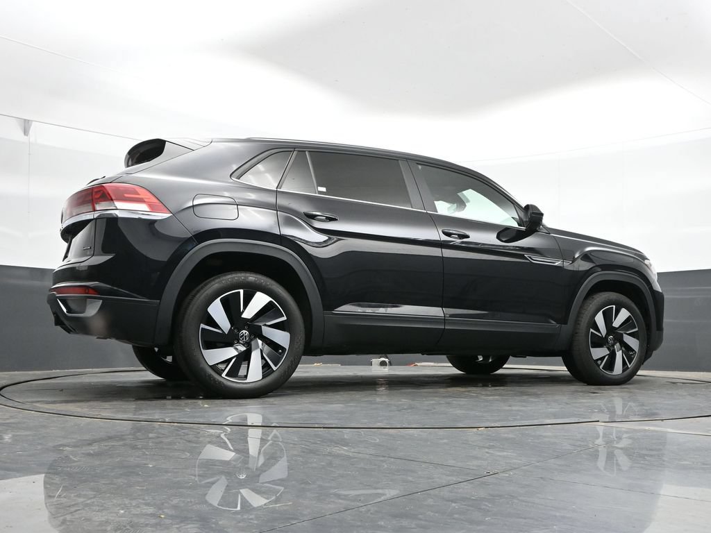 Used 2024 Volkswagen Atlas Cross Sport SE AWD/4WD image 40