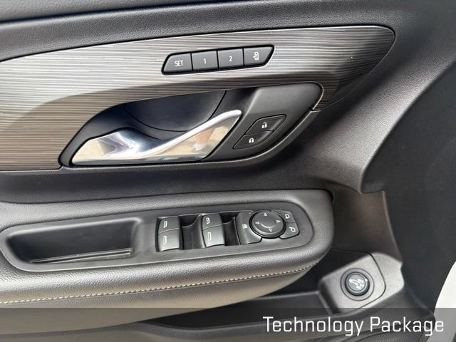 Used 2023 GMC Terrain SLT w/ Tech Package FWD image 30