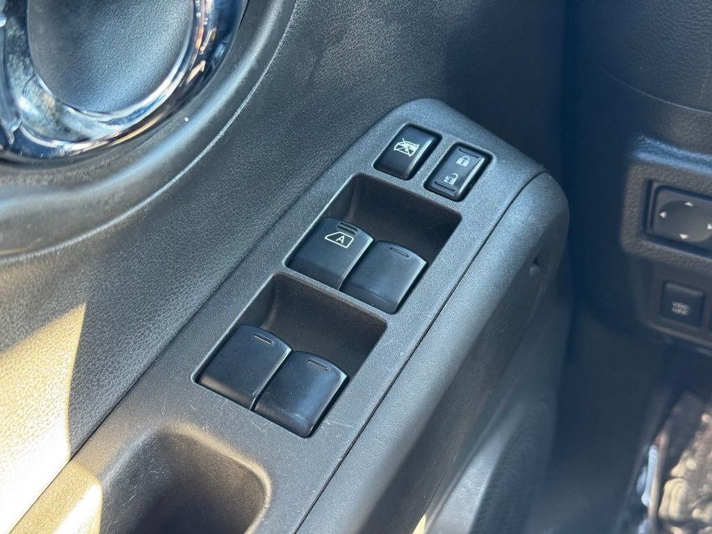 Used 2009 Nissan Cube 1.8 S w/ Interior Illumination Pkg image 26