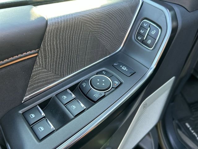 Used 2024 Ford F450 Platinum w/ FX4 Off-Road Package image 16