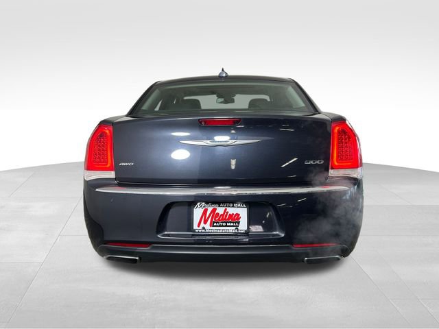 Used 2017 Chrysler 300 Limited w/ Value Package image 4