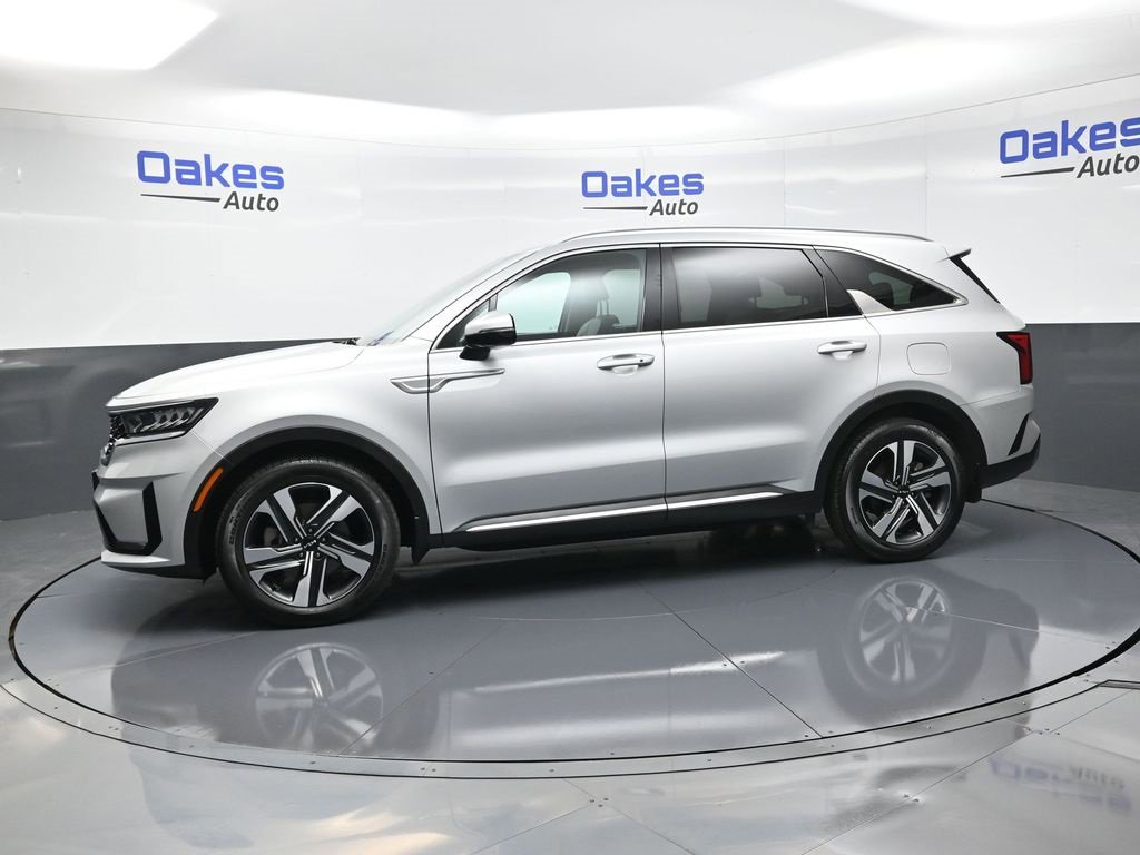 Certified 2024 Kia Sorento EX image 5