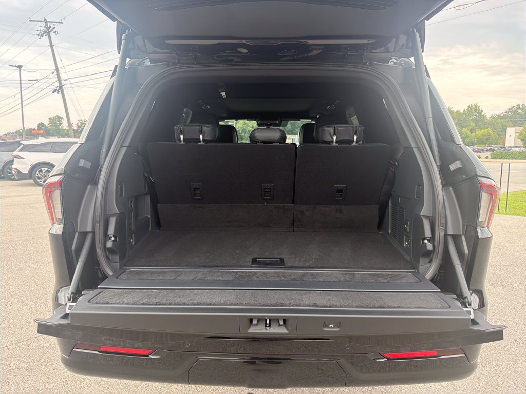 New 2027 Lincoln Navigator Reserve w/ Jet Appearance Package AWD/4WD image 9