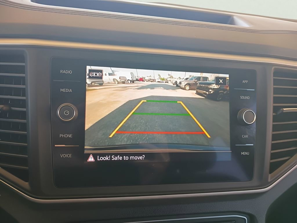 Used 2021 Volkswagen Atlas Cross Sport SE FWD image 20