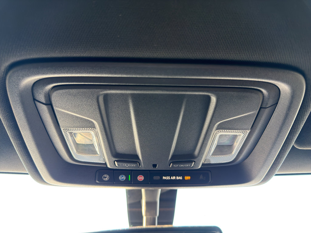 Used 2022 GMC Sierra 2500 AT4 image 33