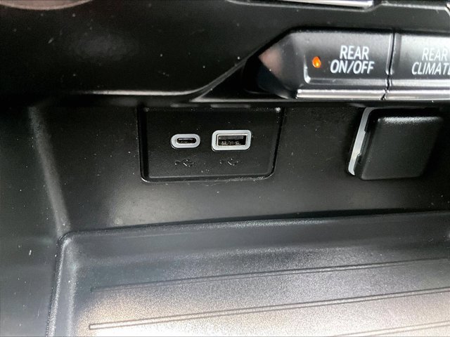 Used 2021 Chevrolet Tahoe LS RWD image 25