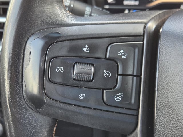 Used 2023 GMC Yukon AT4 w/ AT4 Premium Package AWD/4WD image 18