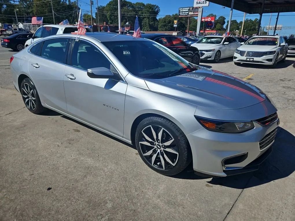 Used 2018 Chevrolet Malibu LT w/ Sport Package image 1