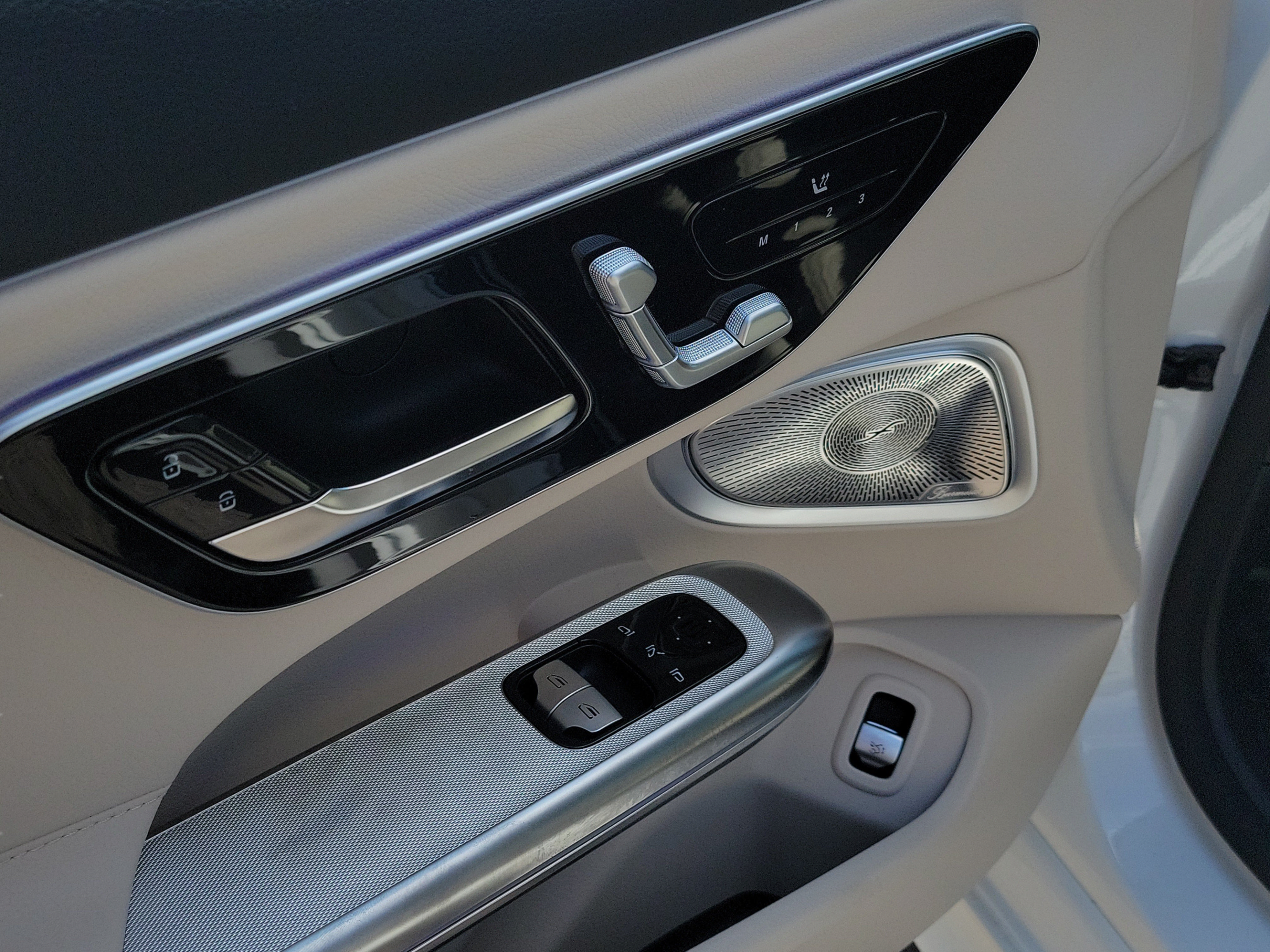 New 2026 Mercedes-Benz CLE 300 4MATIC Coupe image 8