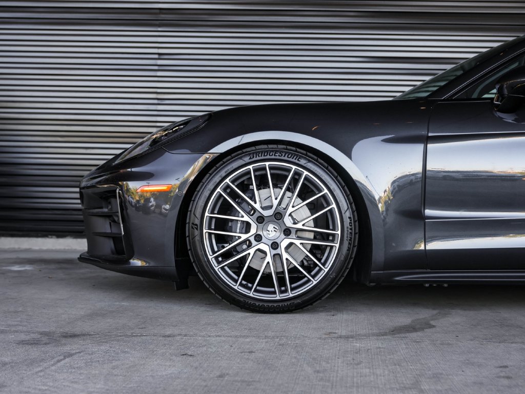 New 2026 Porsche Panamera RWD image 13
