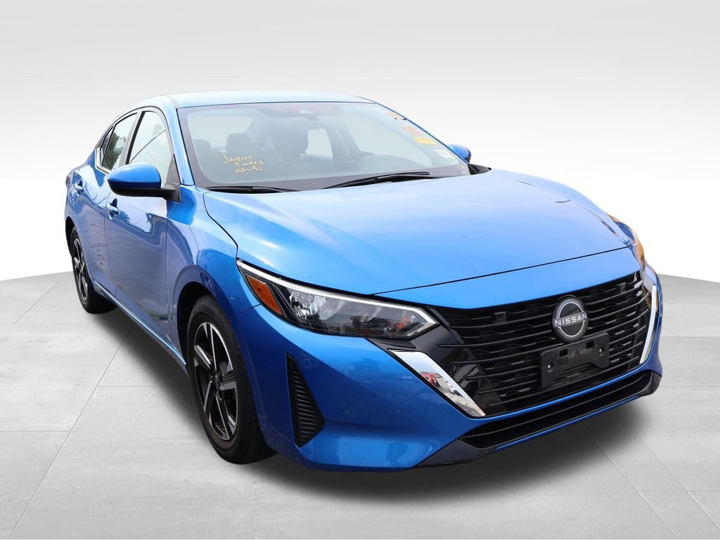 Used 2025 Nissan Sentra SV FWD image 10