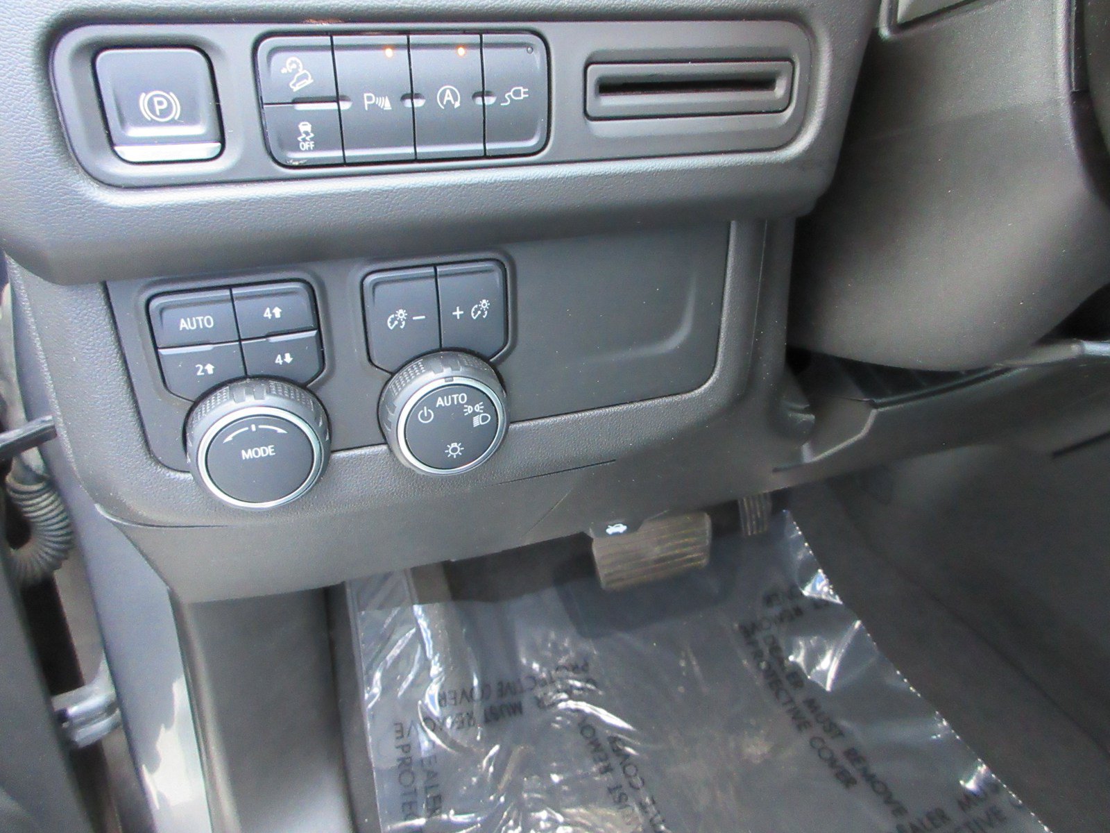 Used 2021 Chevrolet Suburban Z71 AWD/4WD image 33