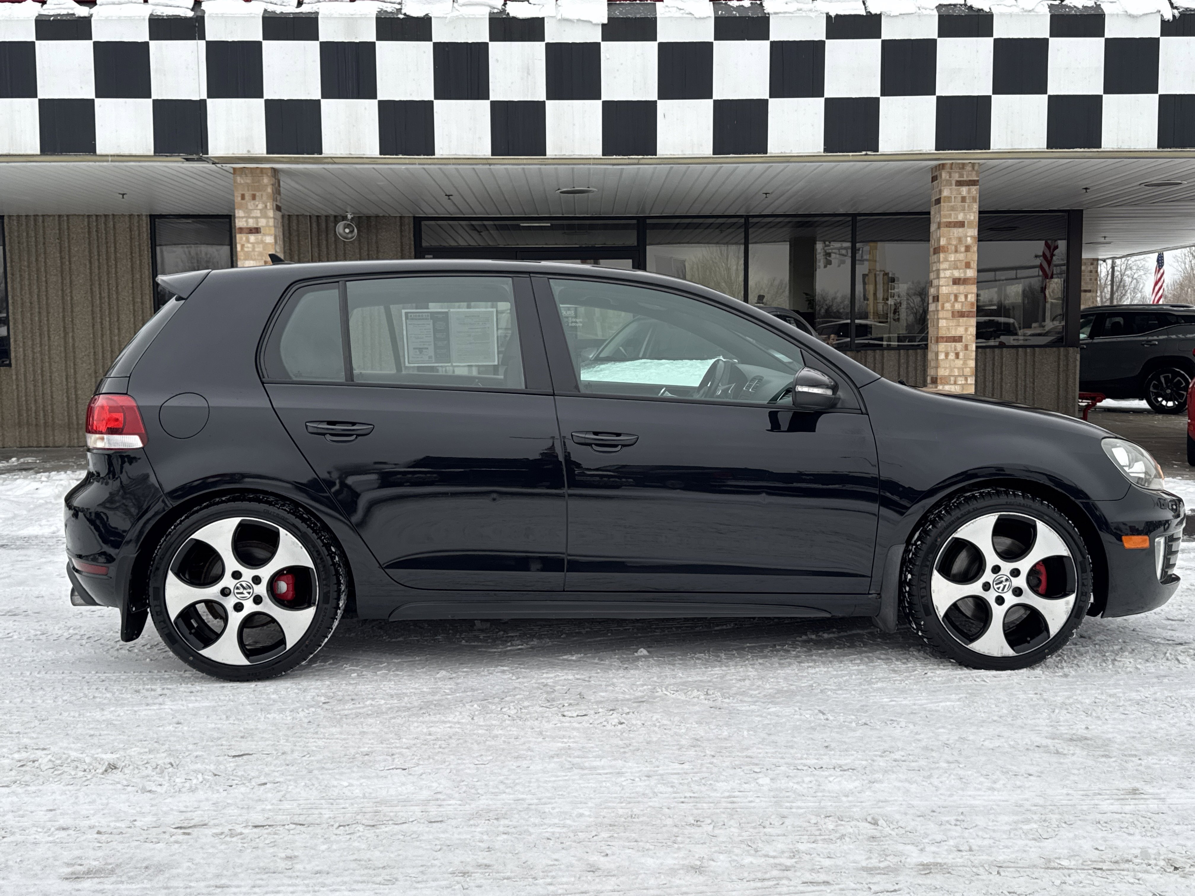 Used 2012 Volkswagen GTI 4-Door image 8