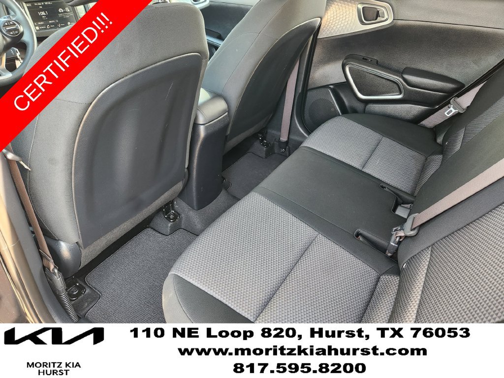 Used 2025 Kia Soul LX w/ LX Technology Package FWD image 29