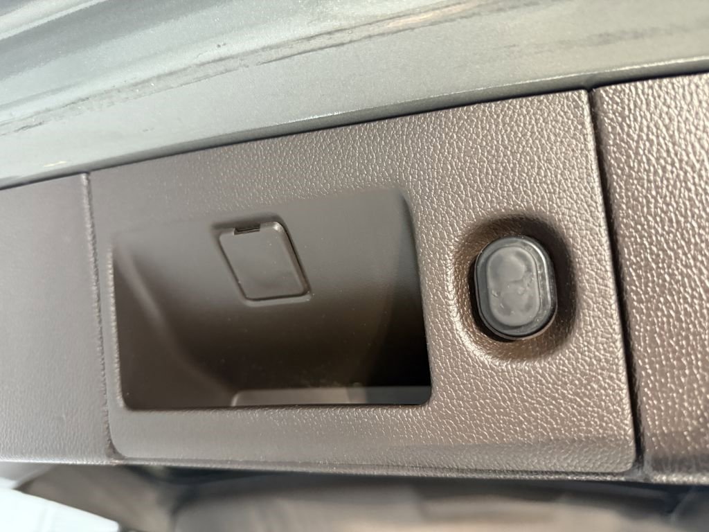 Used 2018 GMC Yukon XL Denali w/ Denali Ultimate Package image 37