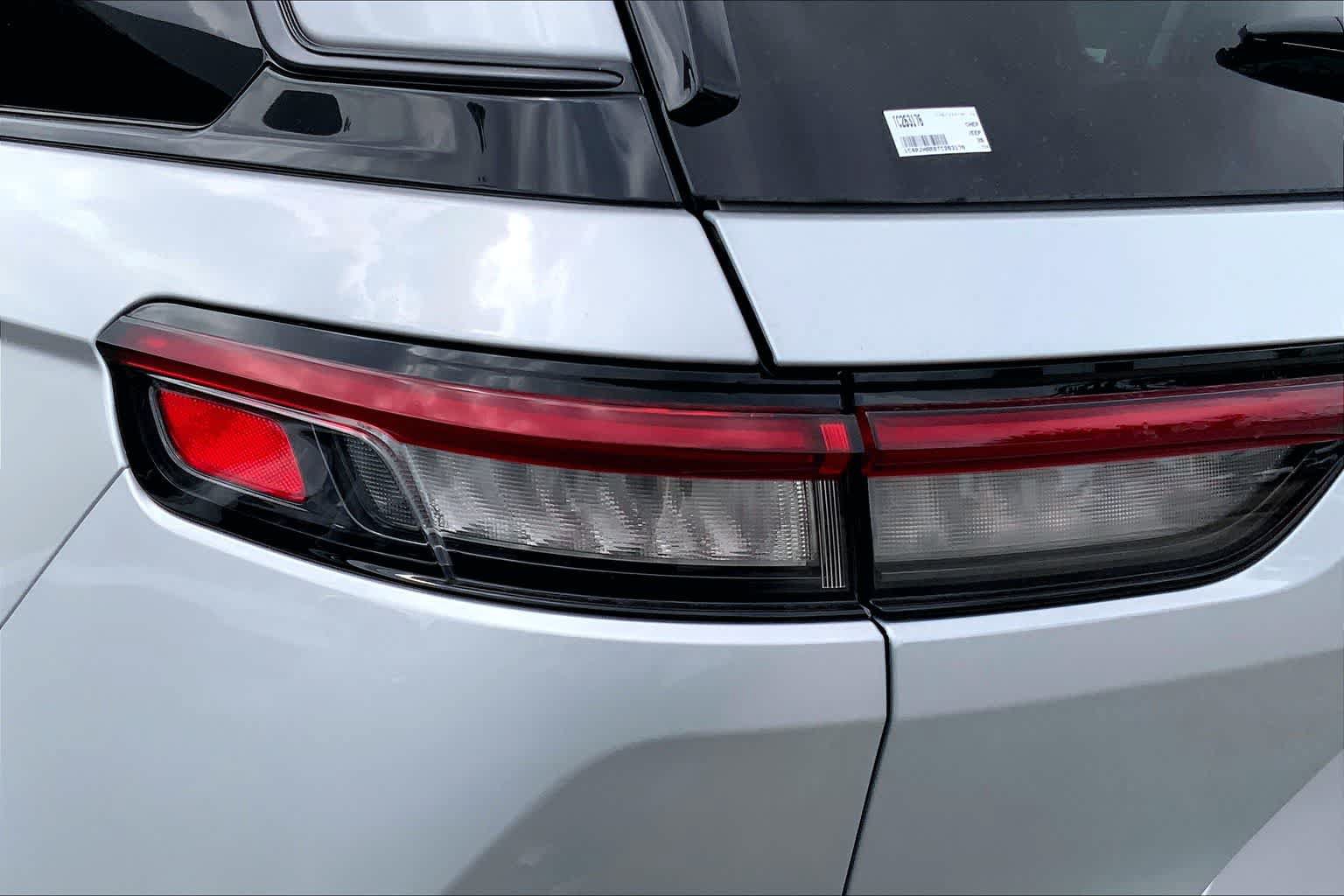 New 2026 Jeep Grand Cherokee Altitude AWD/4WD image 11