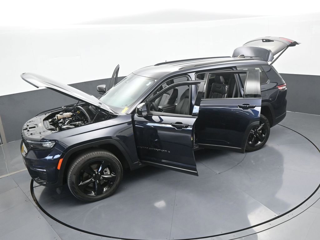 Used 2024 Jeep Grand Cherokee L Limited w/ Black Appearance Package image 66