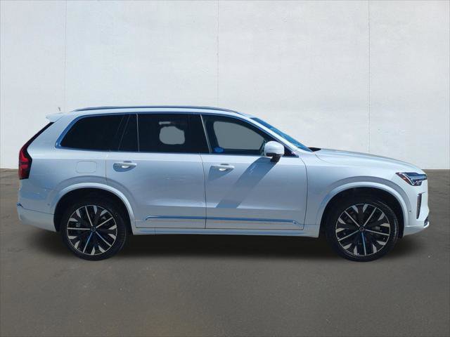 Used 2025 Volvo XC90 B6 Plus w/ Protection Package Premier image 4